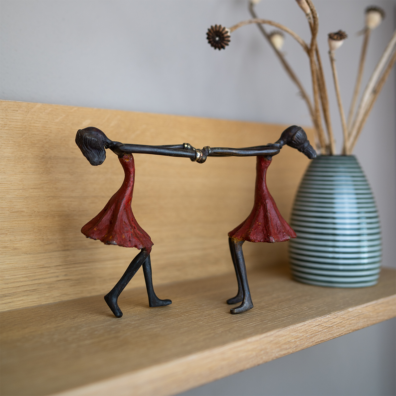 Figur "spielende Mädchen"