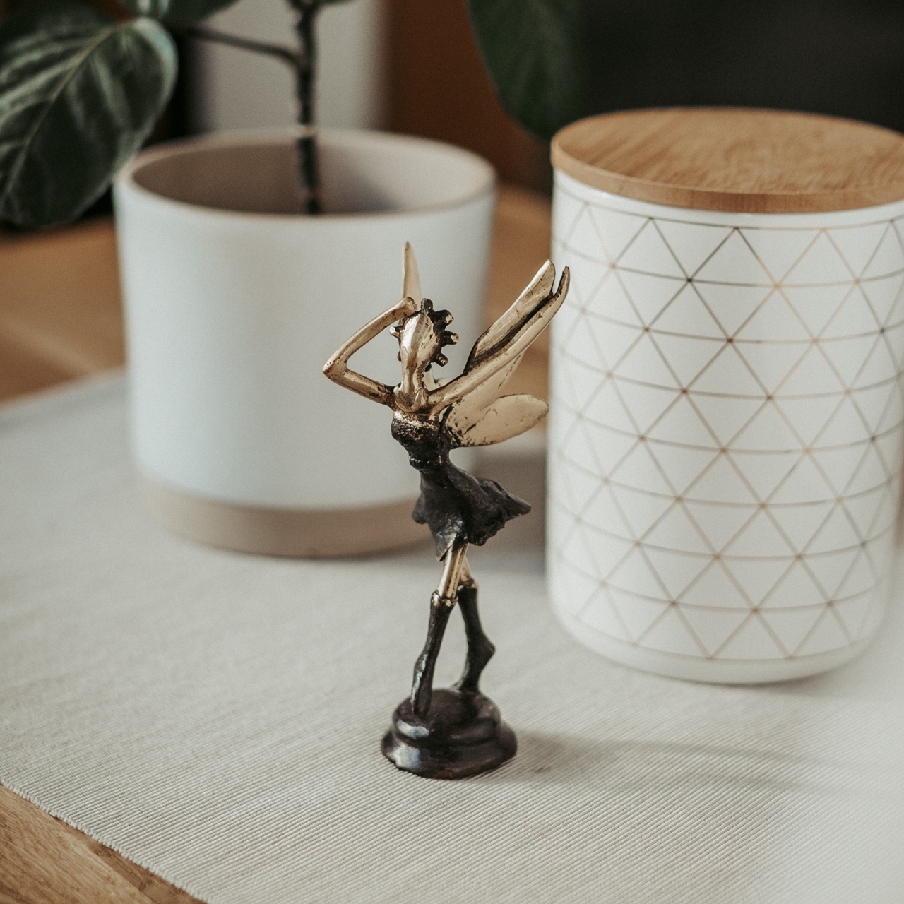 Figur "Tanzende Fee"