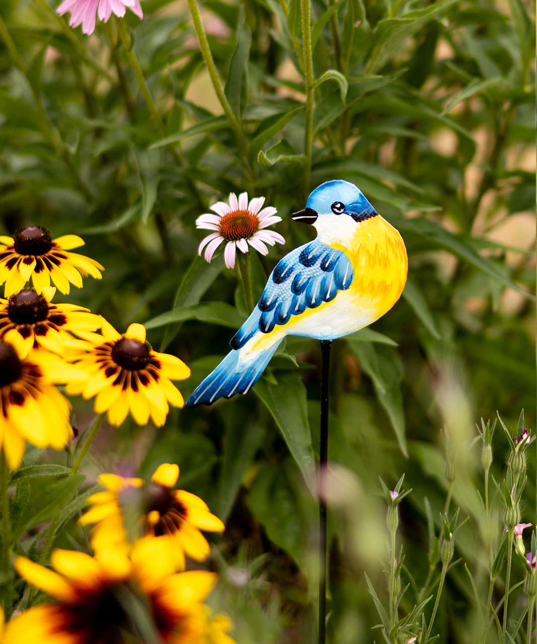 Gartenstecker Vogel aus Metall – Stilvolle Vogelfigur als Gartendeko, wetterfest und dekorativ für Beete, Pflanzkübel oder Rasenflächen.
