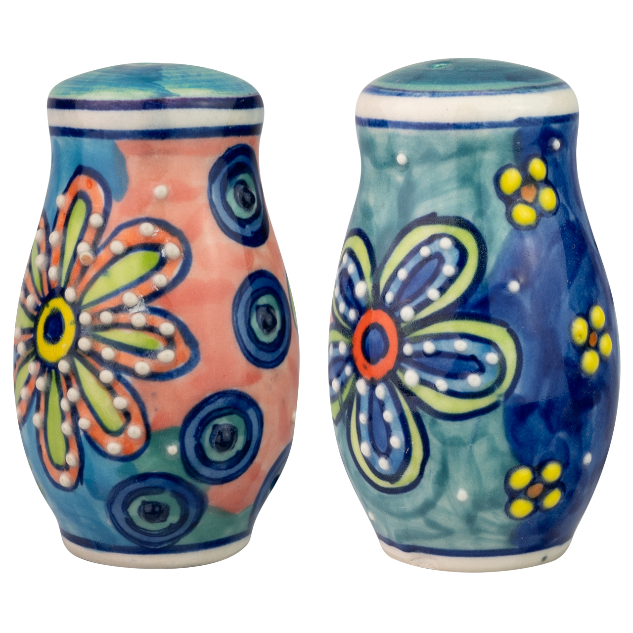 Salz und Pfefferstreuer aus Keramik mit Blumenmotiv, handbemalt.
